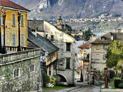 Nuova sede del PD a Orta San Giulio.