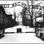 L'ingresso del campo di concentramento di Auschwitz